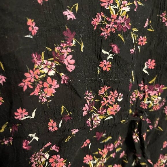 Torrid long sleeve rayon slub peplum floral blouse 3 - Picture 3 of 3